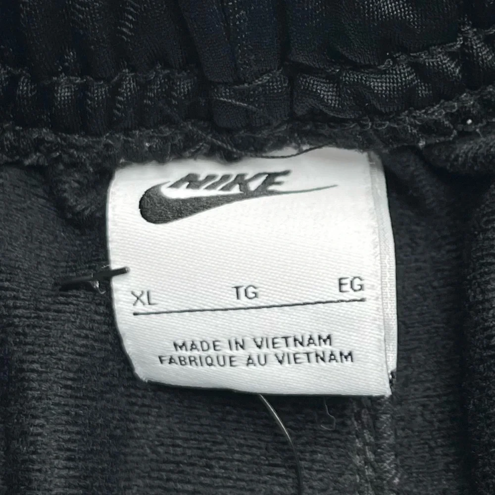 Nike • Kids Black Jogger Pants